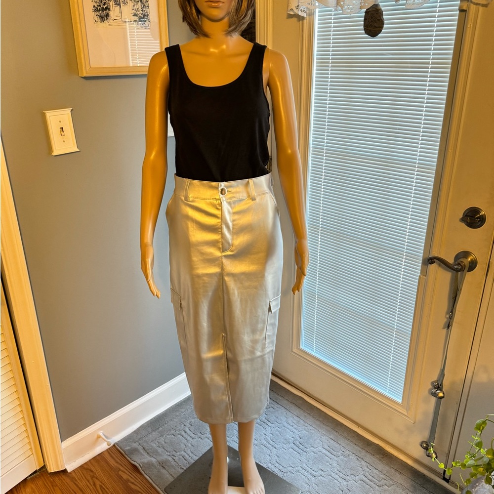 Soho Apparel Skirt‎ SZ MED NWT
